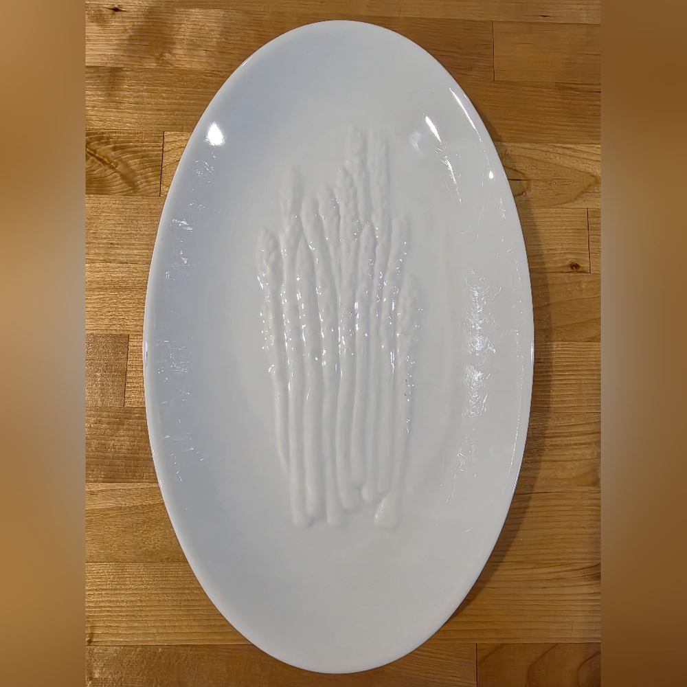 BIA~Cordon Bleu Made In China White Oval Asparagus Platter